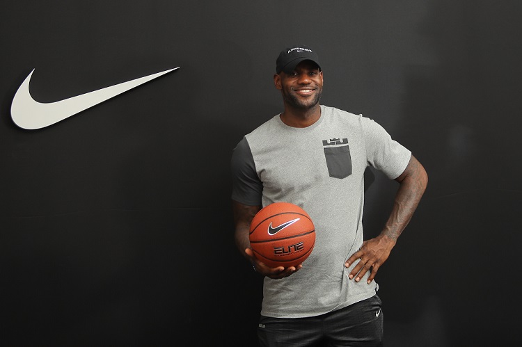 貓晚組委會透露，籃球巨星LeBron James詹姆士將會以「超出想像」的方式現身晚會。